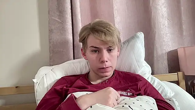scottishtwink01 online show from September 2025 12:45:01 PM