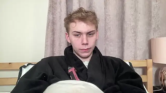 scottishtwink01 online show from November 2025 02:06:01 AM