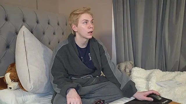 scottishtwink01 online show from February 2026 01:06:02 AM