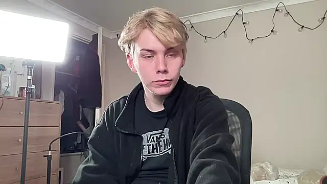 scottishtwink01 online show from September 2025 01:11:02 AM