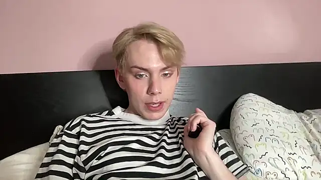 scottishtwink01 online show from September 2025 08:03:02 PM