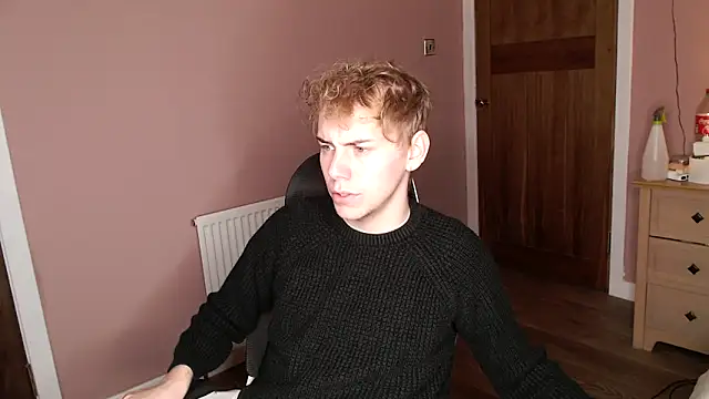 scottishtwink01 online show from September 2025 01:24:02 PM
