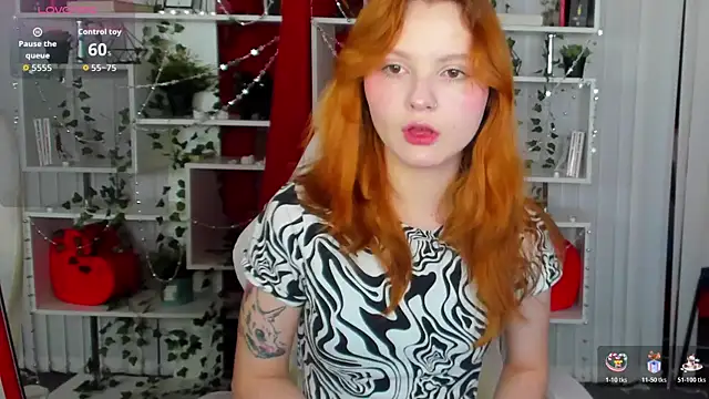 Snapshot of AlisHanson chatting on November 2025 11:03:01 AM AlisHanson online show from November 2025 11:03:01 AM