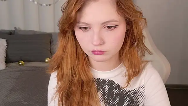 Snapshot of AlisHanson chatting on December 2025 08:09:02 AM AlisHanson online show from December 2025 08:09:02 AM