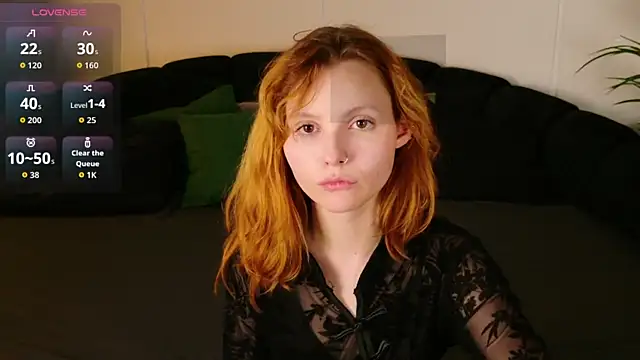 Snapshot of AlisHanson chatting on November 2025 01:04:02 PM AlisHanson online show from November 2025 01:04:02 PM