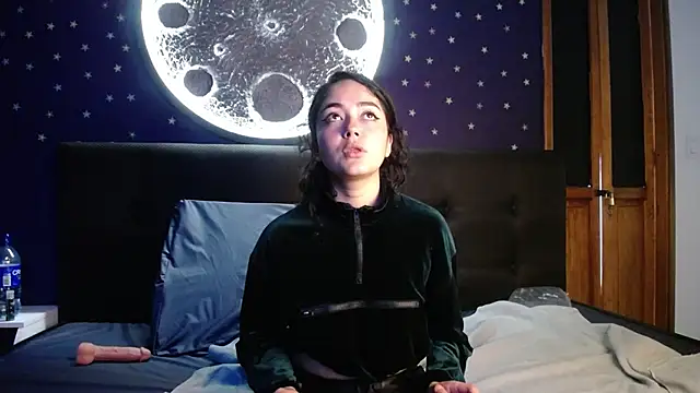 Snapshot of Fairy_marie12 chatting on September 2025 08:31:01 PM Fairy marie12 online show from September 2025 08:31:01 PM