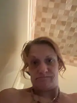 Daphneflor online show from March 2026 04:11:01 AM
