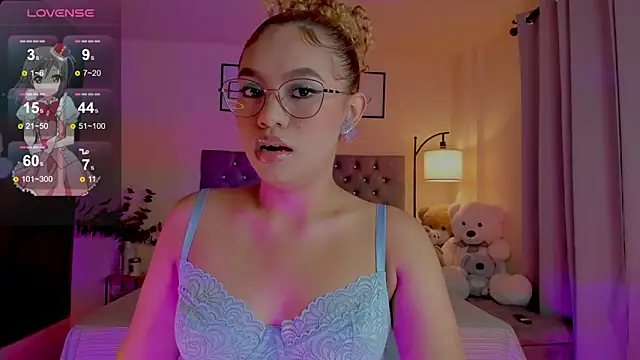 Snapshot of OxanaFedorova1- chatting on May 2026 09:02:01 PM OxanaFedorova1- online show from May 2026 09:02:01 PM
