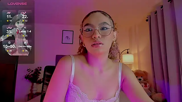 Snapshot of OxanaFedorova1- chatting on June 2026 08:25:02 PM OxanaFedorova1- online show from June 2026 08:25:02 PM