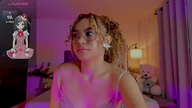 Snapshot of OxanaFedorova1- chatting on May 2026 10:06:02 PM OxanaFedorova1- online show from May 2026 10:06:02 PM
