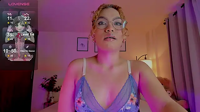 Snapshot of OxanaFedorova1- chatting on June 2026 08:35:02 PM OxanaFedorova1- online show from June 2026 08:35:02 PM