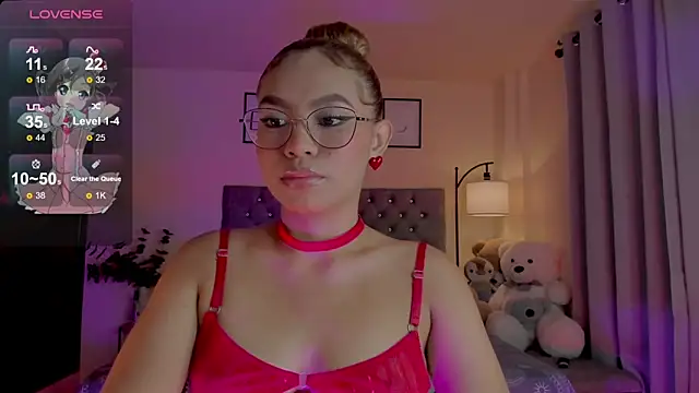 Snapshot of OxanaFedorova1- chatting on May 2026 09:07:02 PM OxanaFedorova1- online show from May 2026 09:07:02 PM