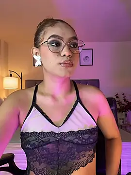 Snapshot of OxanaFedorova1- chatting on May 2026 09:03:03 PM OxanaFedorova1- online show from May 2026 09:03:03 PM