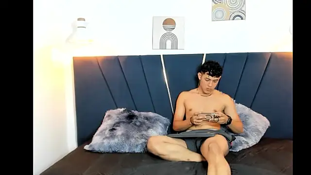 Snapshot of ryan_cum23 chatting on September 2025 11:59:02 PM ryan cum23 online show from September 2025 11:59:02 PM