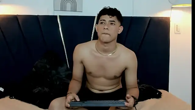 Snapshot of ryan_cum23 chatting on September 2025 01:01:02 AM ryan cum23 online show from September 2025 01:01:02 AM