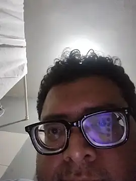 Santiagoqro85 online show from April 2026 02:57:02 AM