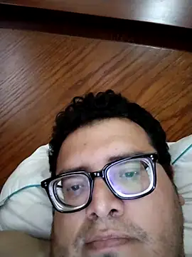 Santiagoqro85 online show from November 2025 06:55:01 PM