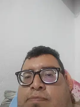 Santiagoqro85 online show from April 2026 12:29:02 PM