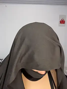 Snapshot of rhizanthella_ chatting on December 2025 02:48:01 PM rhizanthella online show from December 2025 02:48:01 PM