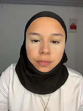 Snapshot of rhizanthella_ chatting on October 2025 06:51:01 PM rhizanthella online show from October 2025 06:51:01 PM