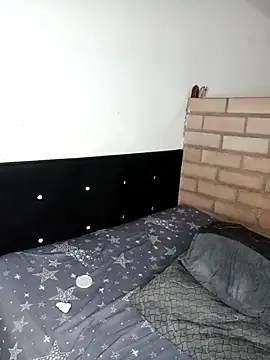 Isis Bladee online show from May 2026 01:04:01 PM