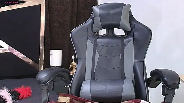 luna brown7 online show from December 2025 07:02:02 AM