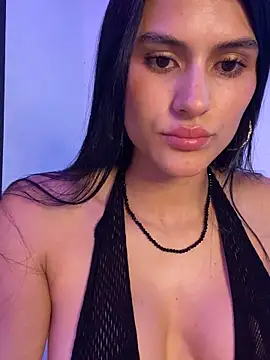 juliana1920 online show from September 2025 12:21:01 AM