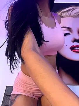 juliana1920 online show from October 2025 09:58:01 PM
