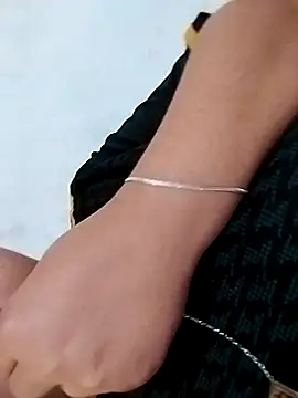 Snapshot of luzmelzinha chatting on September 2025 02:56:02 PM luzmelzinha online show from September 2025 02:56:02 PM