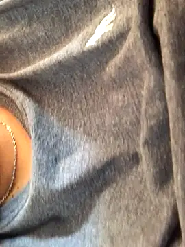 Snapshot of luzmelzinha chatting on October 2025 01:37:02 PM luzmelzinha online show from October 2025 01:37:02 PM