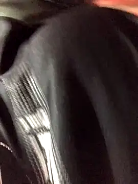 Snapshot of luzmelzinha chatting on October 2025 02:46:02 AM luzmelzinha online show from October 2025 02:46:02 AM