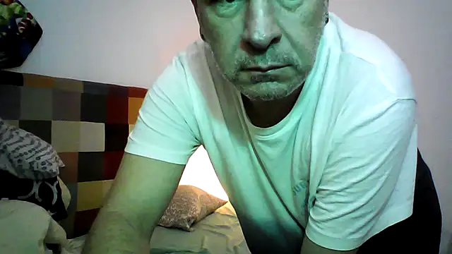 Snapshot of tuplaceroll chatting on October 2025 02:12:02 AM tuplaceroll online show from October 2025 02:12:02 AM