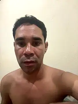 Snapshot of Reisy_HC chatting on October 2025 03:10:01 AM Reisy HC online show from October 2025 03:10:01 AM