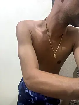 Snapshot of Reisy_HC chatting on October 2025 03:03:01 AM Reisy HC online show from October 2025 03:03:01 AM