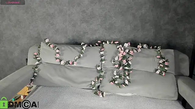 Raybe-Vins online show from November 2025 05:27:02 PM