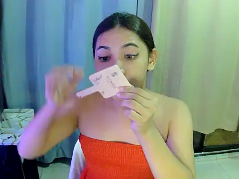 Chen Lavin online show from November 2025 05:29:02 PM