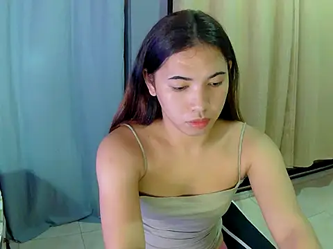 Chen Lavin online show from October 2025 07:27:01 AM