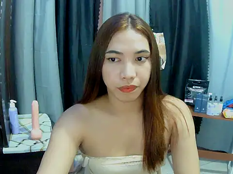 Chen Lavin online show from November 2025 03:22:01 PM