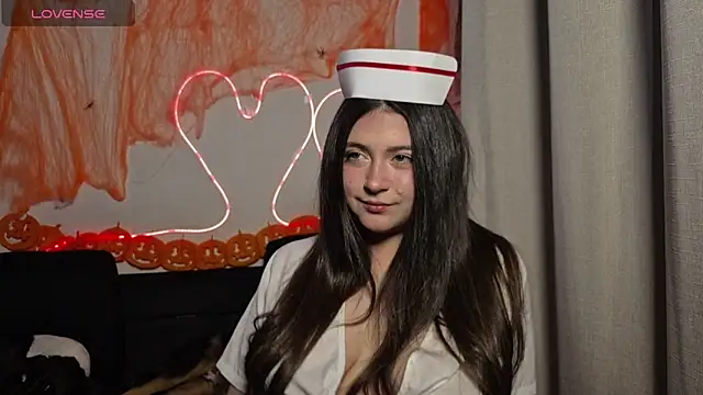 valentinauwu online show from October 2025 04:22:01 AM