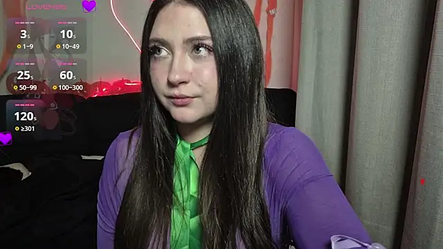 valentinauwu online show from October 2025 04:13:01 AM