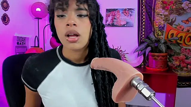 Raven luv online show from March 2026 03:44:02 AM