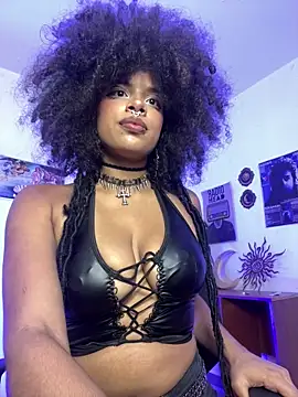 Raven luv online show from May 2026 08:51:02 PM