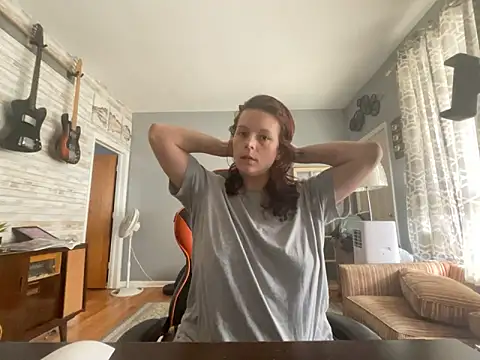 Snapshot of carynn chatting on September 2025 02:21:02 PM carynn online show from September 2025 02:21:02 PM