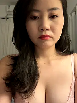 wly2028 online show from November 2025 12:43:01 PM