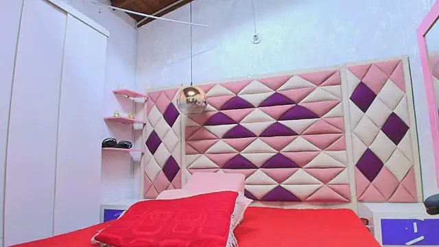 abbyrouss  online show from September 2025 03:00:02 AM