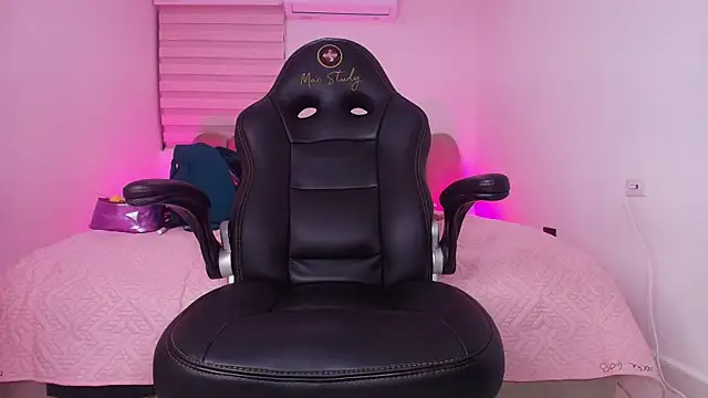 abbyrouss  online show from November 2025 03:38:02 AM