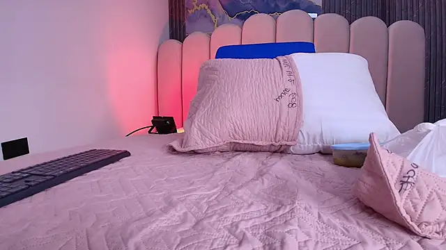 abbyrouss  online show from December 2025 03:07:01 AM