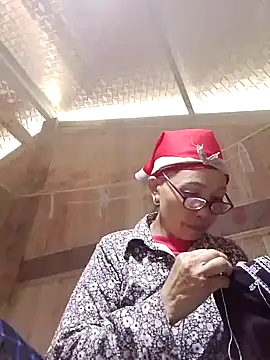 Snapshot of -Xuka-200 chatting on October 2025 05:06:02 AM -Xuka-200 online show from October 2025 05:06:02 AM