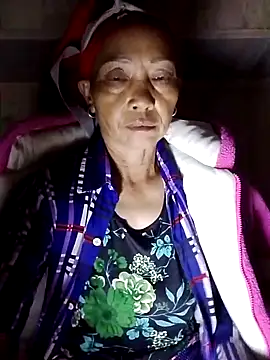 Snapshot of -Xuka-200 chatting on November 2025 11:08:02 PM -Xuka-200 online show from November 2025 11:08:02 PM