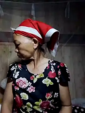 Snapshot of -Xuka-200 chatting on November 2025 11:36:02 AM -Xuka-200 online show from November 2025 11:36:02 AM